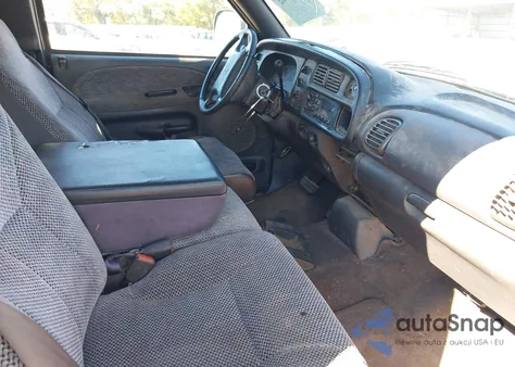 2000 Dodge Ram 1500 St from USA, damaged, VIN 3B7HC13Z7YG153976